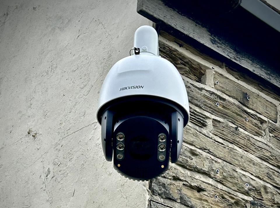 Hikvision White PTZ corner house