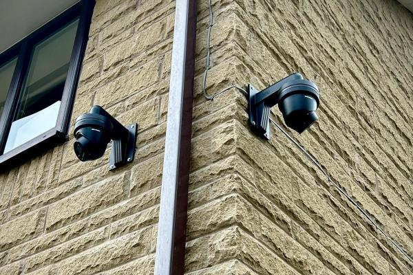 hikvision-cameras-novisiblecables-abovesecurity